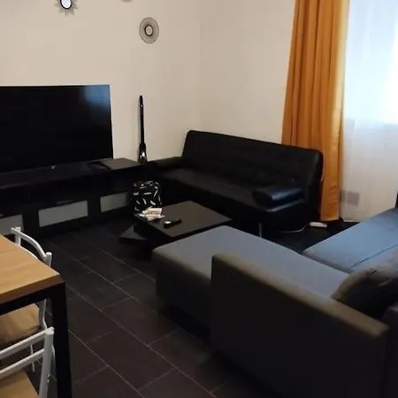 Pilier Rouge Apartment